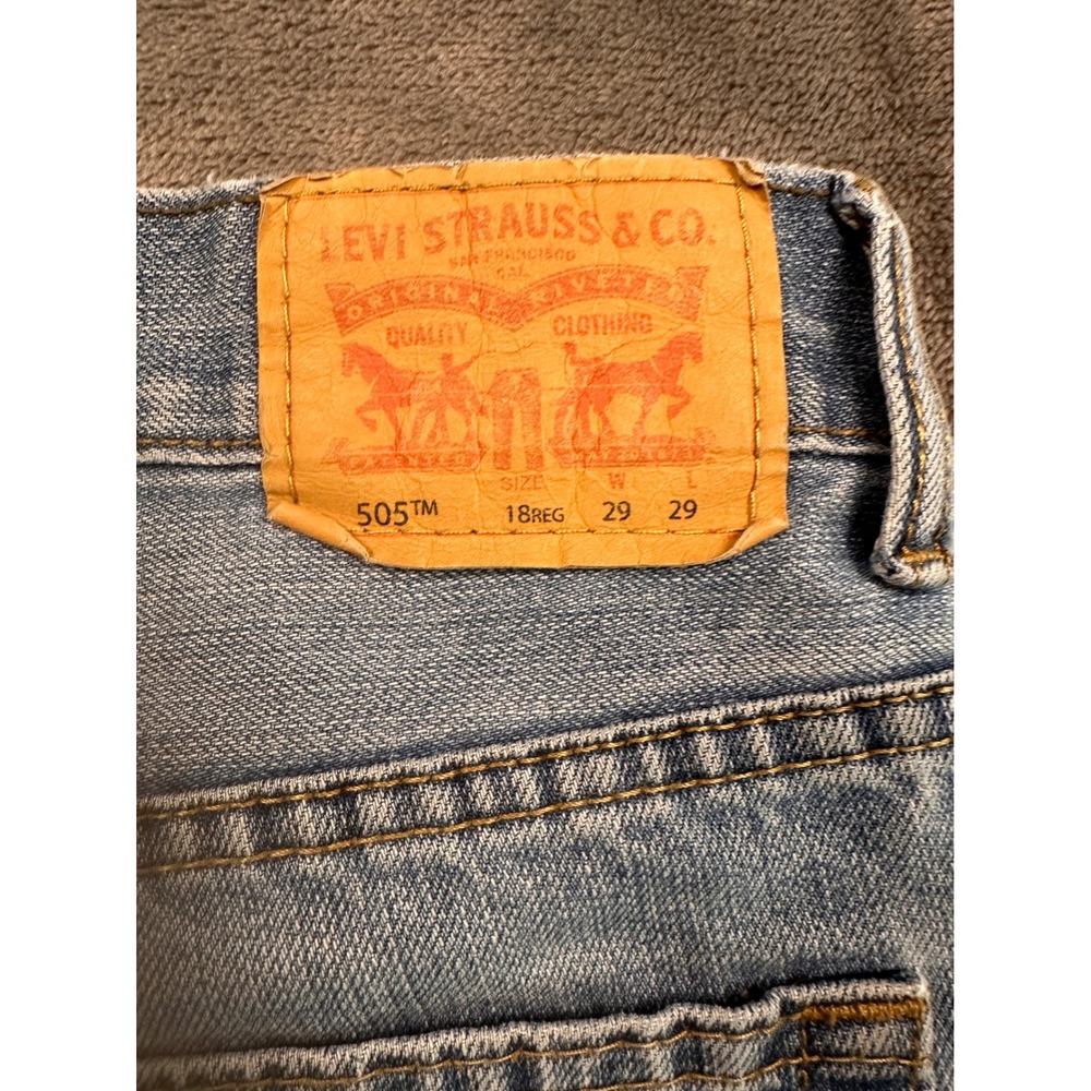 Levis 505 Regular Fit Jeans Reg W29x L29 Light Wash Denim - Picture 2 of 9